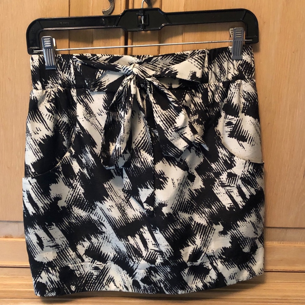 Patterned Mini Skirt